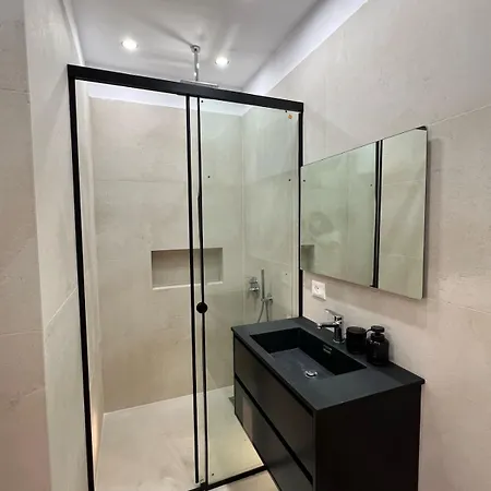 Apartmán The Heart Of By Zheni Tirana